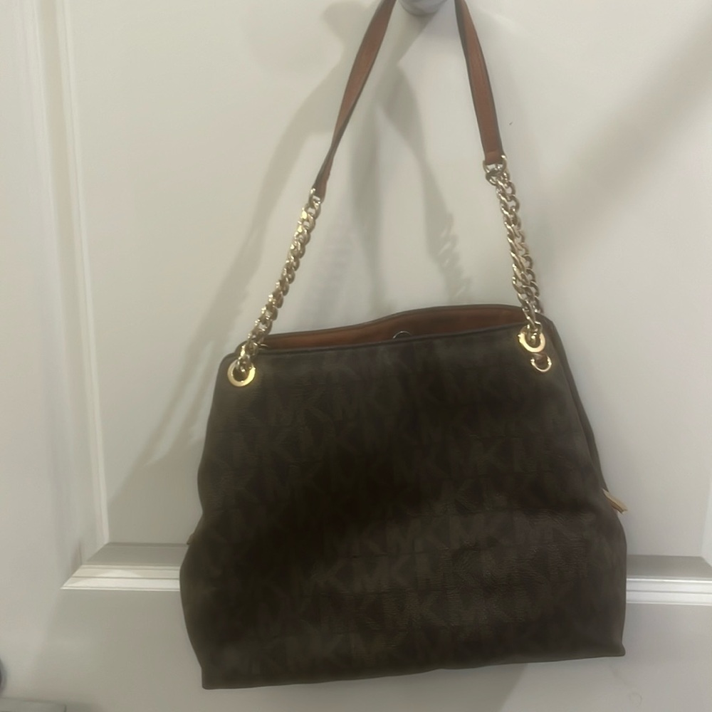 Michael kors purse